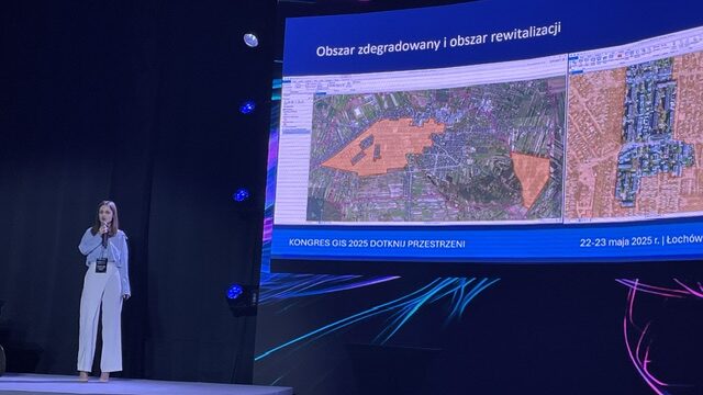 Prelegent na scenie Kongresu GIS 2025.